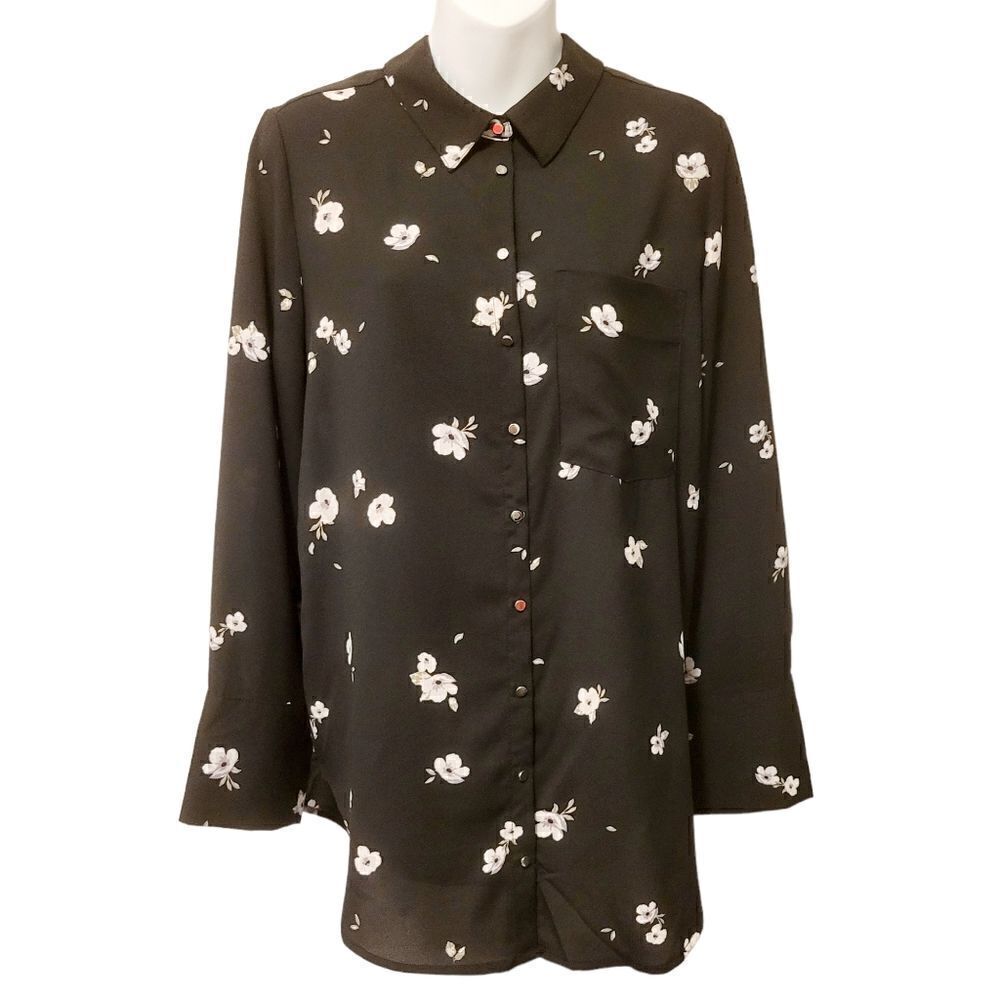 2/$20 Vintage Dynamite black flower button down shirt